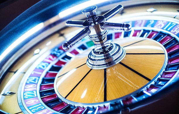 Live-dealer blackjack table on suntoto slot